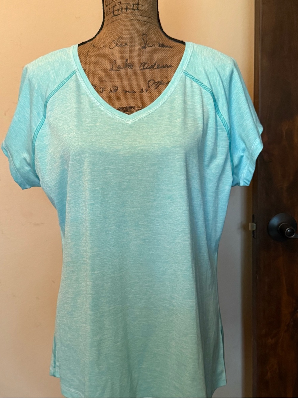 Everlast Light Aqua V-Neck Short Sleeve Tee